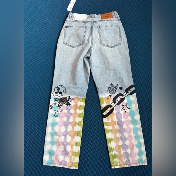 NEW with tags! Urban Outfitters BDG
Painted Jeans, 27 - Picture 3 of 6